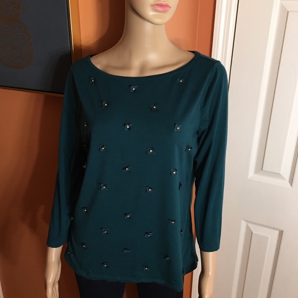 Lands’ end top in teal with rhinestone flowers - Picture 1 of 6